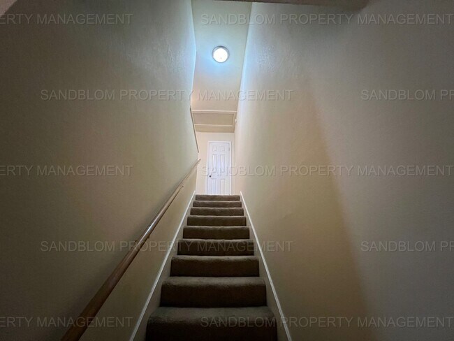 Building Photo - For Lease | Pratville | Available Now!