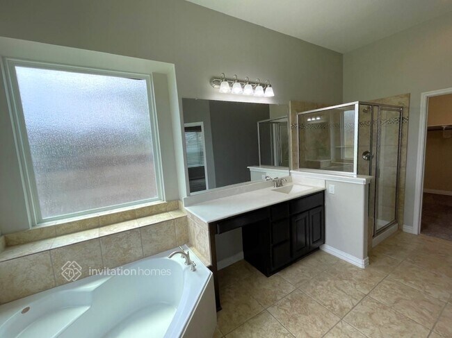 Building Photo - 30702 Basil Trace Dr