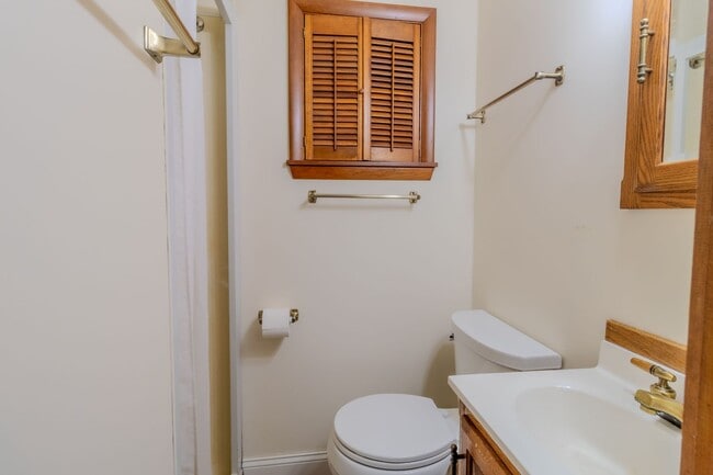 Building Photo - 3332 Tibbets Dr