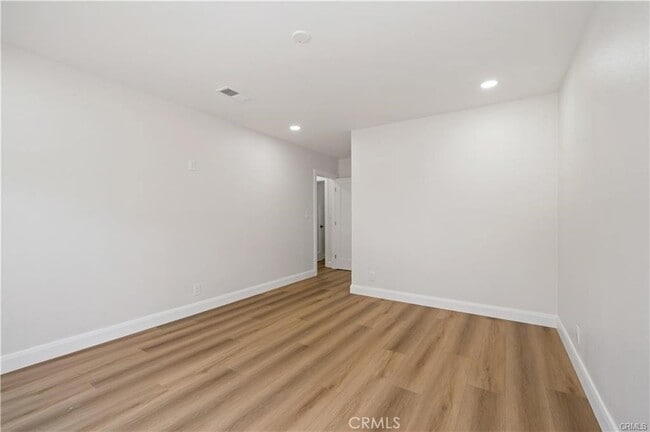 Building Photo - 1360 Shadow Ln