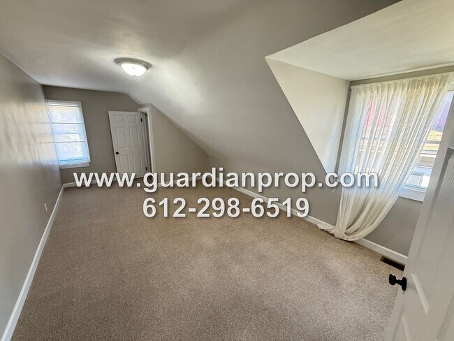 Building Photo - House on Selby Avenue Available Now, HW Fl...