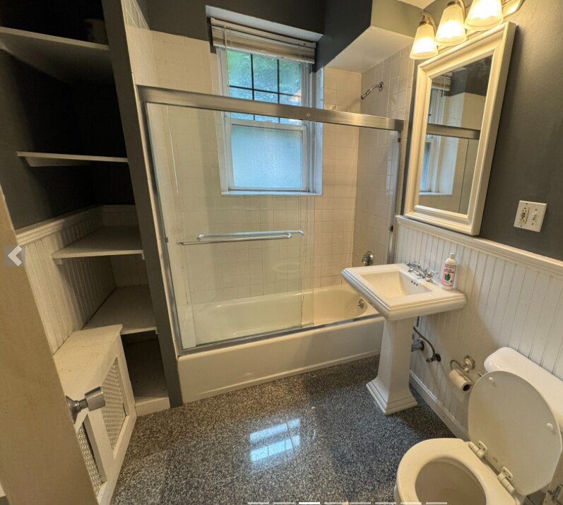 Building Photo - 1999 Commonwealth Ave