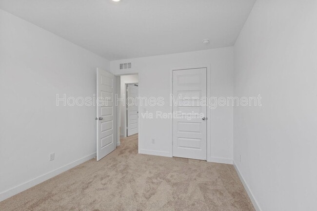 Building Photo - 15274 Farrington Rd