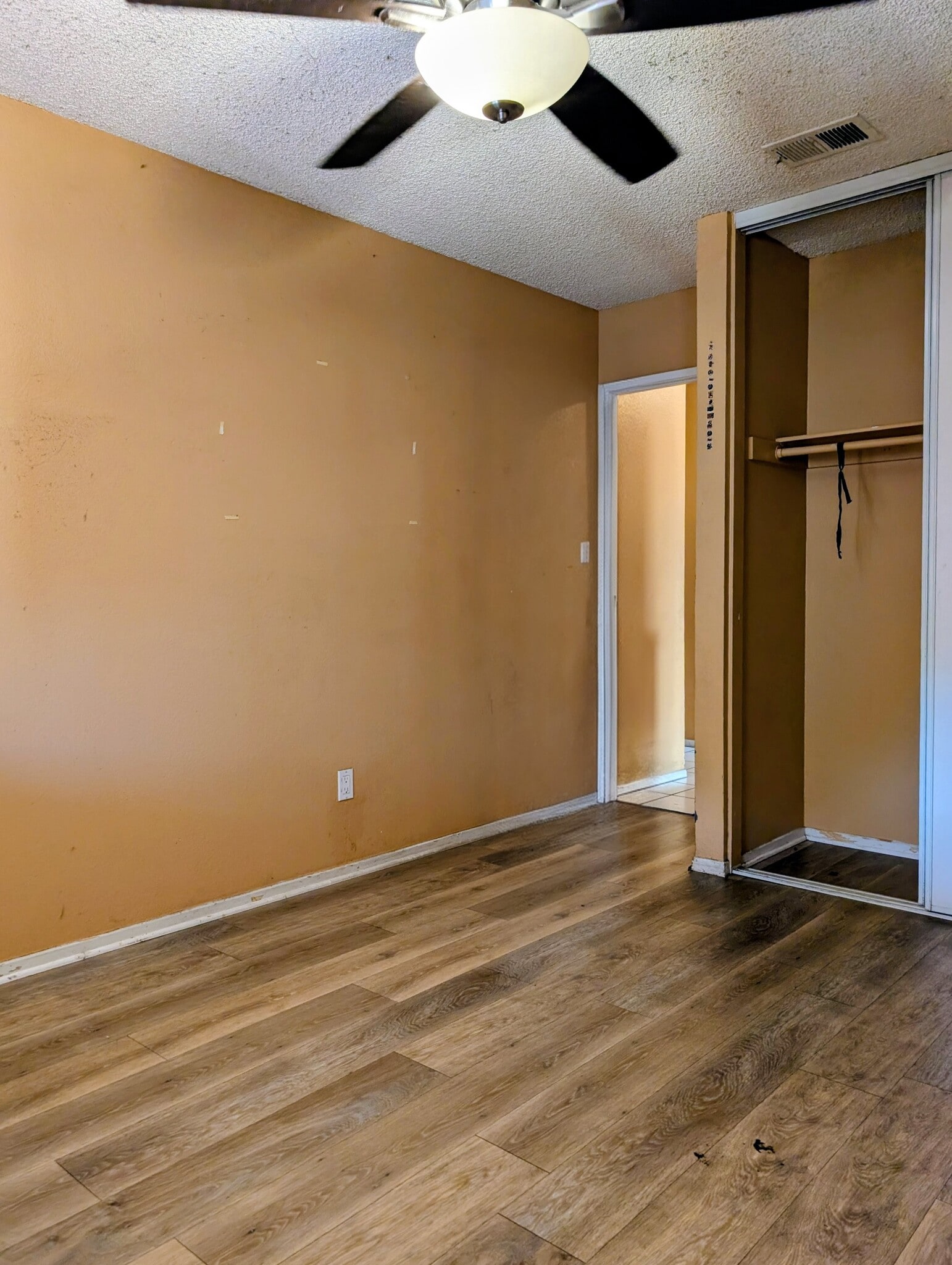 Building Photo - 2524 Plaza Serena Dr