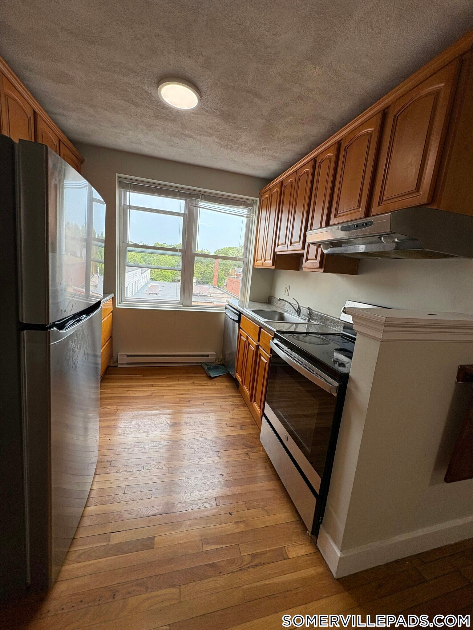 Building Photo - 402 Highland Ave