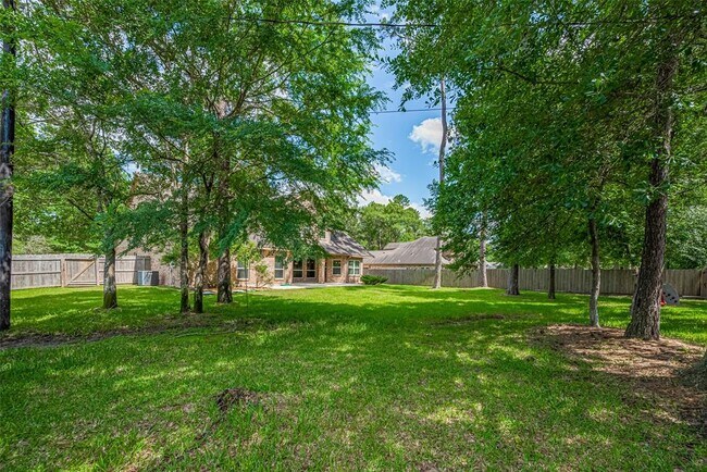 Building Photo - 503 Weisinger Dr