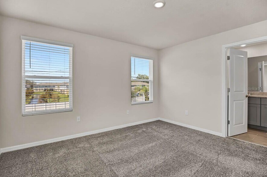 Building Photo - 2760 Chestnut Creek Pl