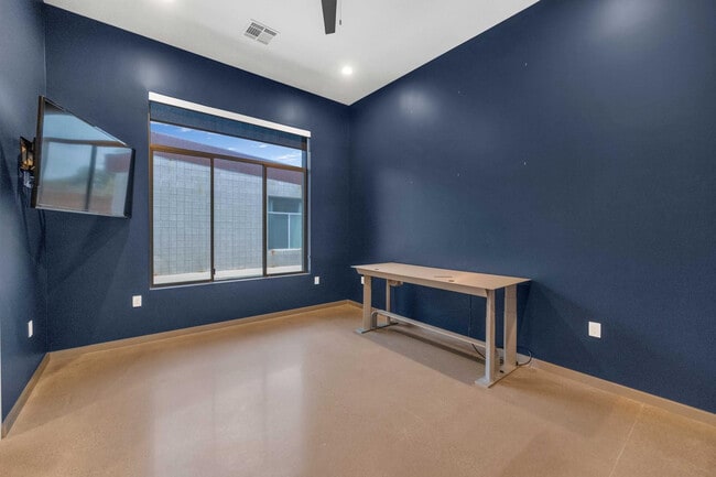 Building Photo - 4912 N 45th St