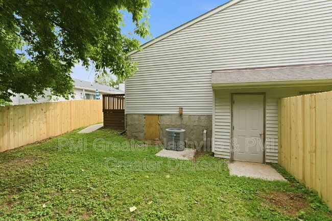Building Photo - 3051 Casa Dr