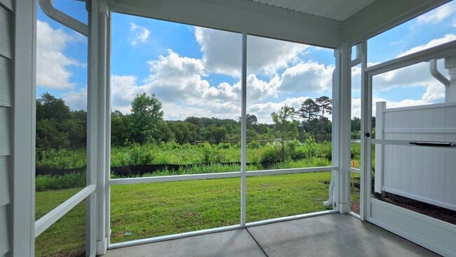 Building Photo - 670 Bolder Way