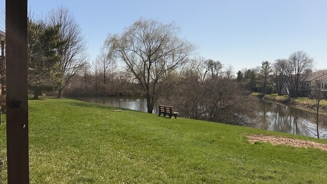 Building Photo - 1420 Lake Pointe Way