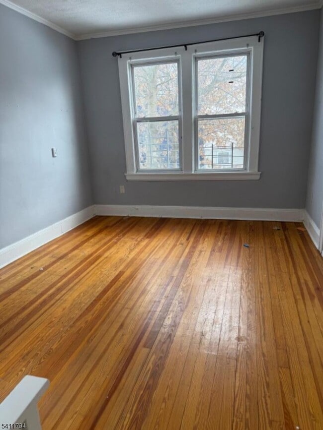 Building Photo - 553 N 9th St