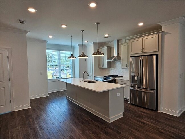 Building Photo - 502 Healy Dr