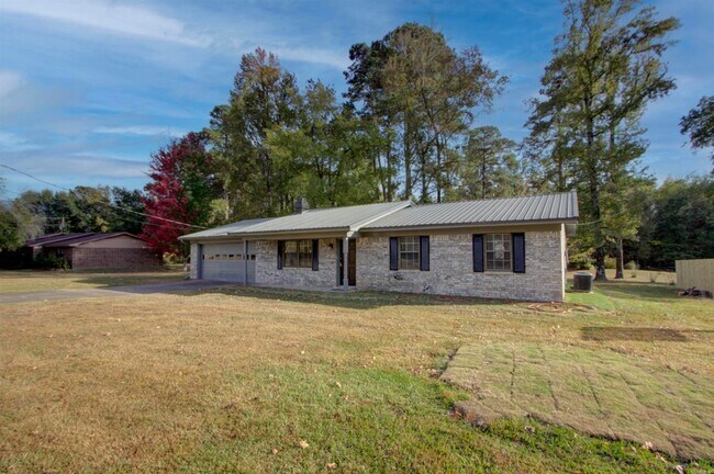 Building Photo - 6503 Chaparral St