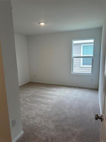 Building Photo - 330 Mahogany Ln