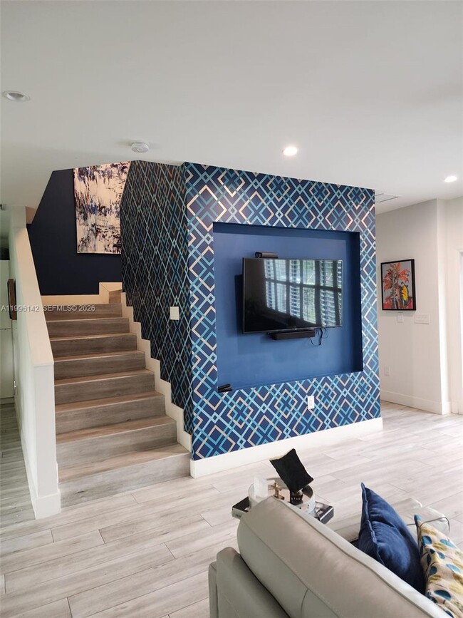 Building Photo - 1411 SW 66th Ave