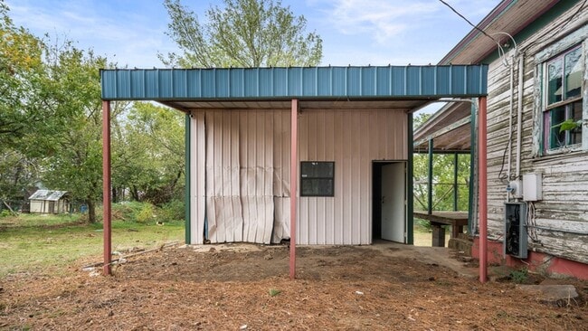 Building Photo - 337 W Court St