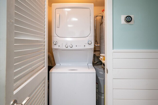 Building Photo - PLAN AND SECURE YOUR WINTER GETAWAY NOW, W...