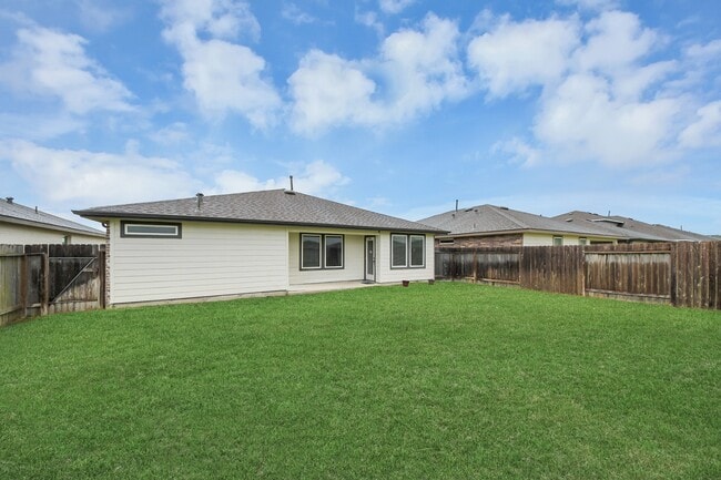 Building Photo - 7923 Cattleman Vly Dr