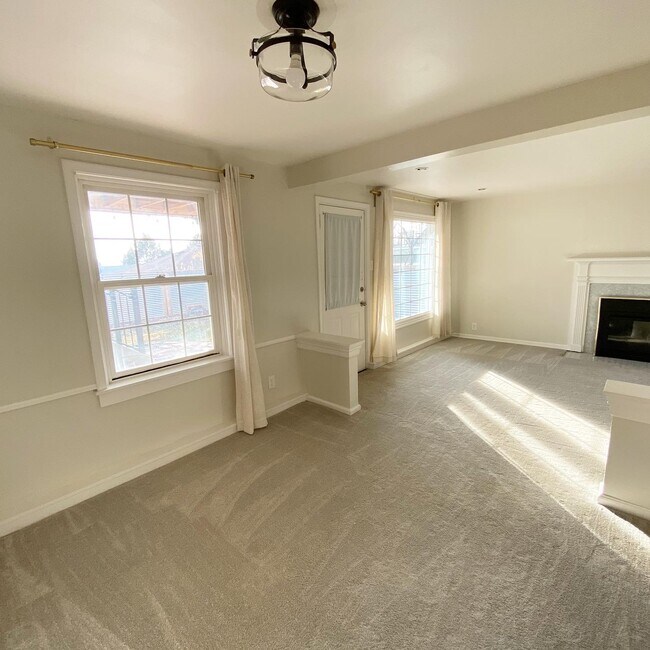 Building Photo - 310 E. 11th Ave.