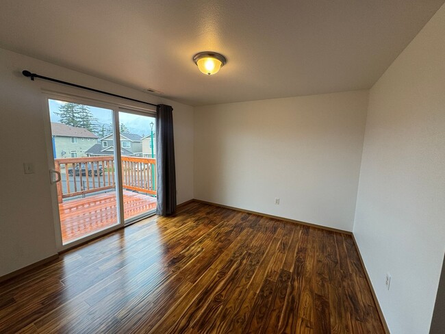 Building Photo - Application Pending - 3 Bedroom House For ...