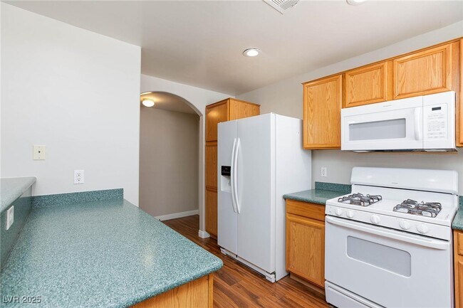 Building Photo - 9330 W Maule Ave