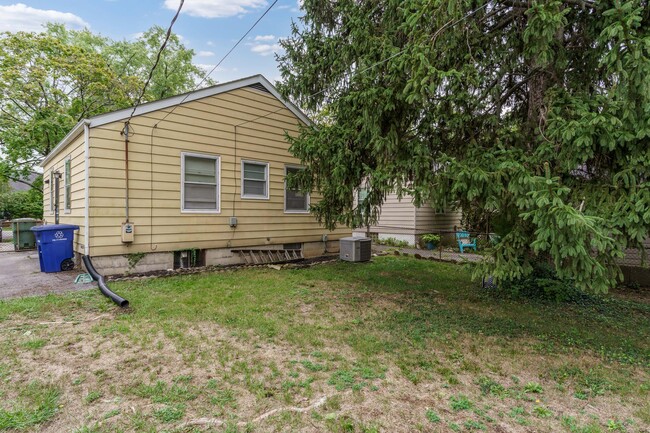 Building Photo - 62 E Stanton Ave