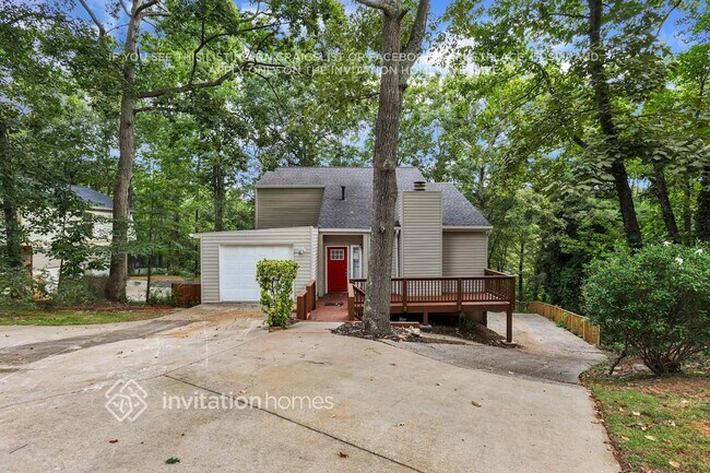 Primary Photo - 6584 Oakwood Dr