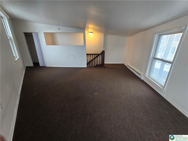 Building Photo - 836 Wyandotte St