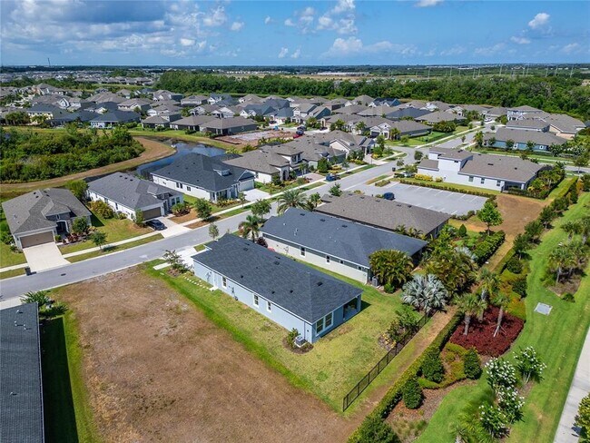 Building Photo - 5414 Silver Sun Dr