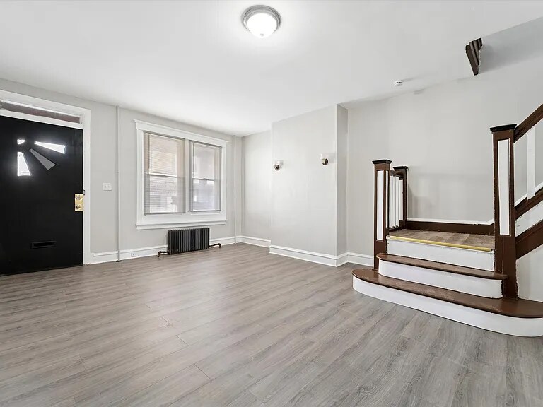 Building Photo - 5706 Delancey St