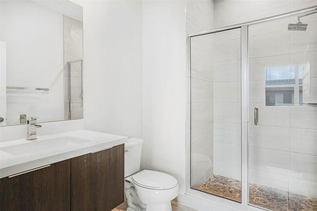 Building Photo - 7865 NW 104th Ave