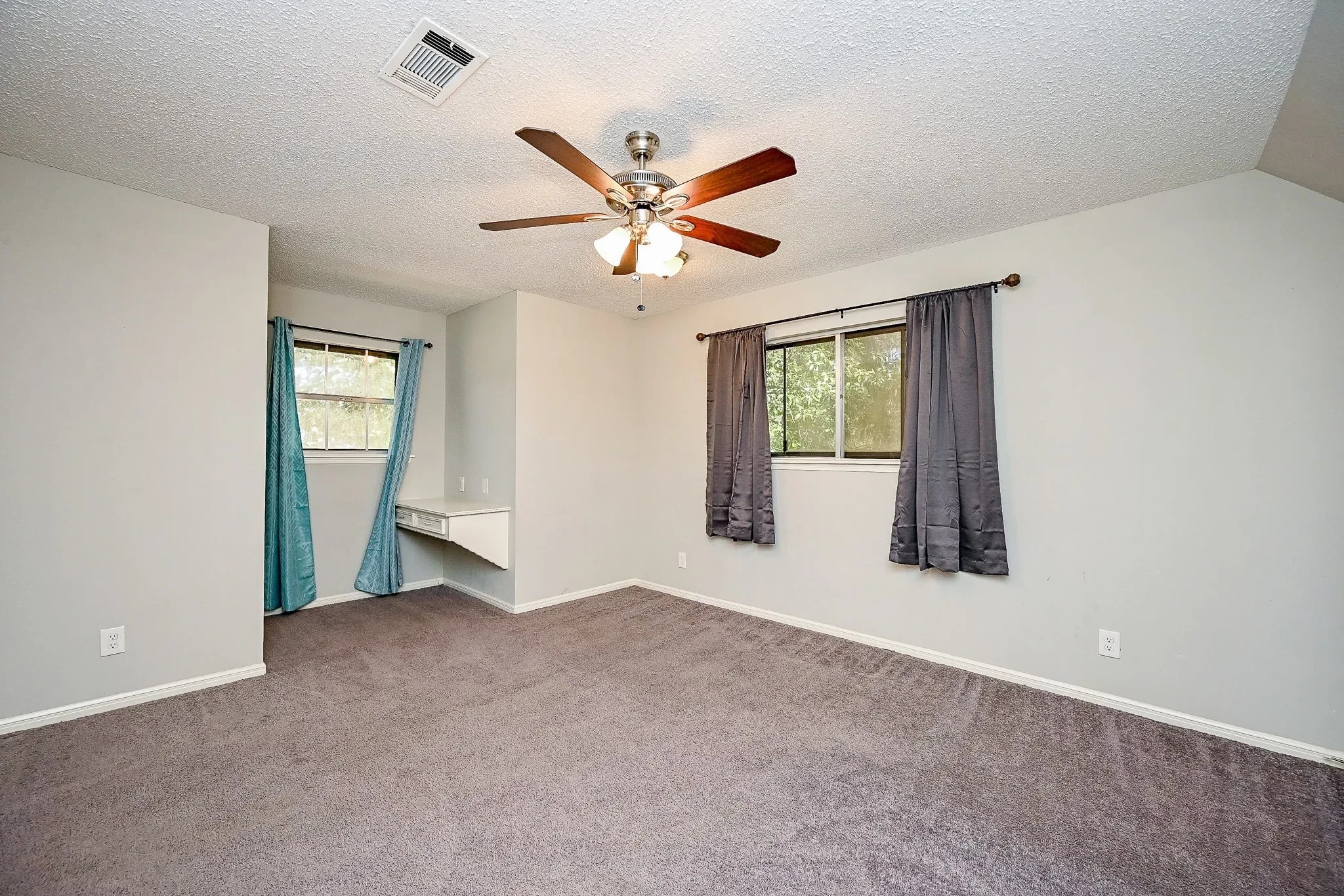 Bedroom 2 - 602 Mobile Ct