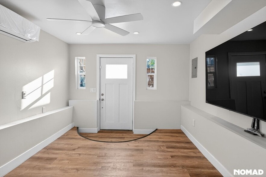 Building Photo - 857 McElroy St