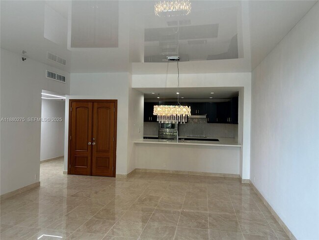 Building Photo - 251 Crandon Blvd