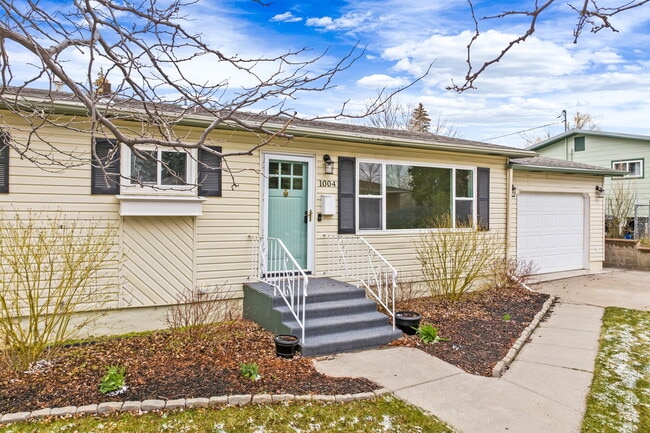 Building Photo - 1004 11th St NW