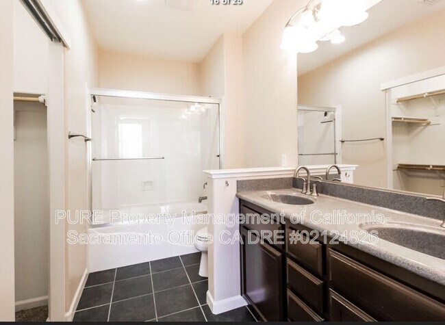 Building Photo - 1749 Camino Real Way