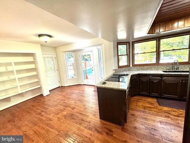 Building Photo - 1326 Aquia Dr