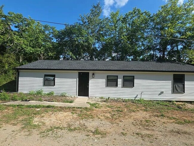 Primary Photo - 2383 Country Club Rd