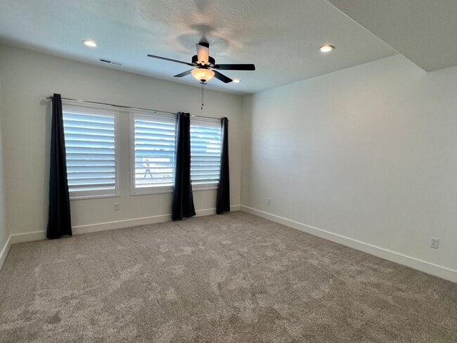 Building Photo - HUGE NEW HOUSE FOR RENT NEAR HILL AFB