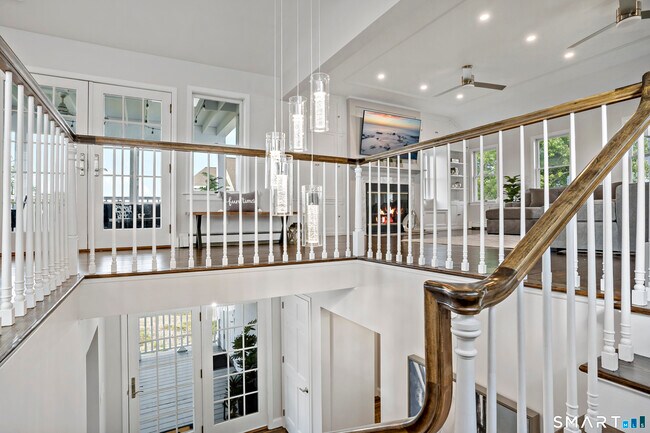 Building Photo - 1016 Fairfield Beach Rd