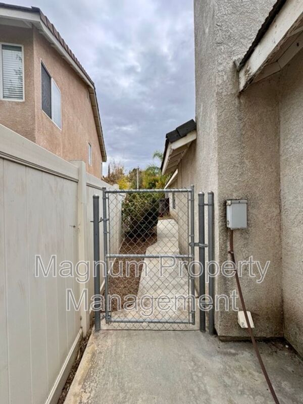 Building Photo - 32034 Corte La Puenta