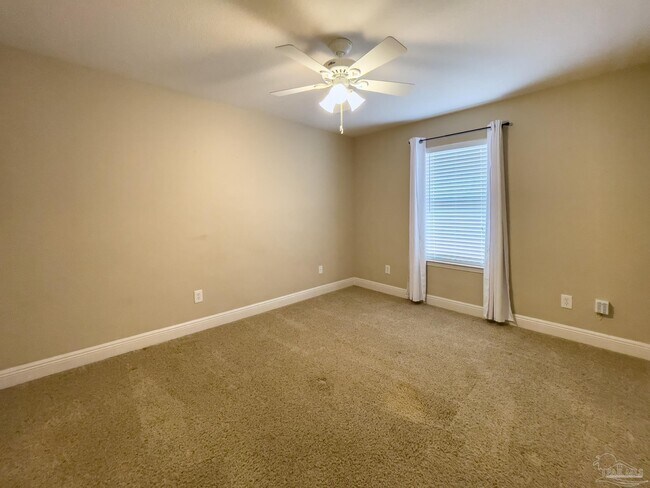 Building Photo - 491 Portside Dr