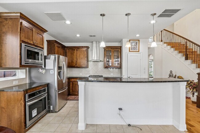 Building Photo - 5625 Kerry Dr