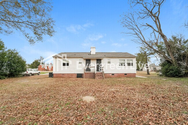 Building Photo - 1147 Weston St