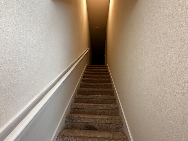 Building Photo - 832 Observatory Pkwy