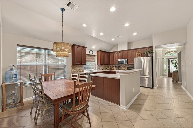 Building Photo - 11518 Columbia Pines Ln