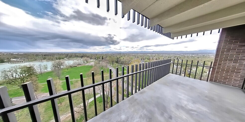 View to the west - 480 S Marion Pky