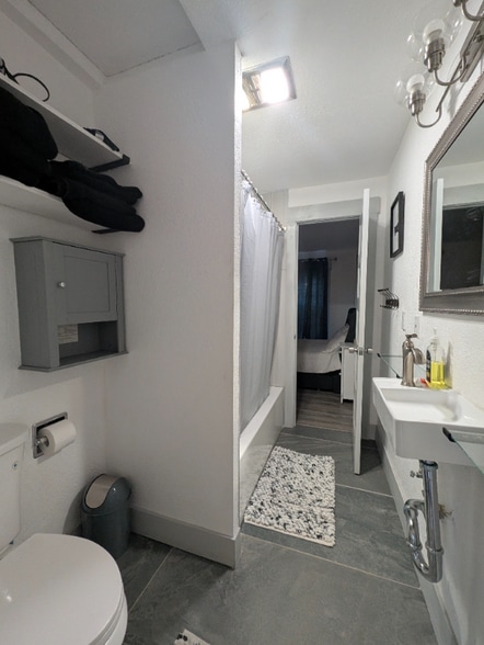 Building Photo - 1440 2nd Ave