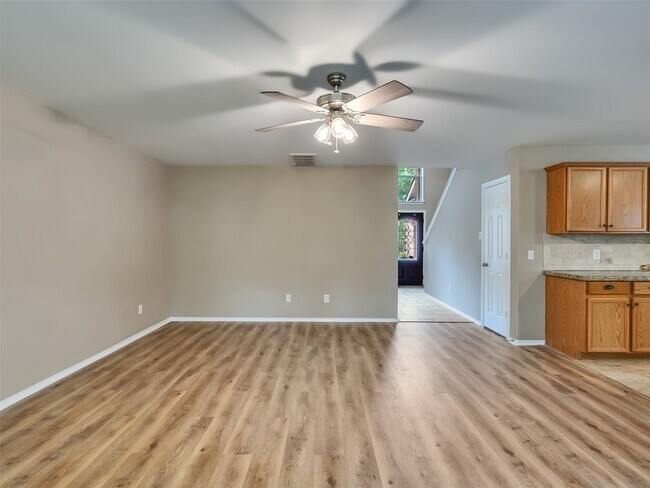 Building Photo - 34 W Sage Creek Pl